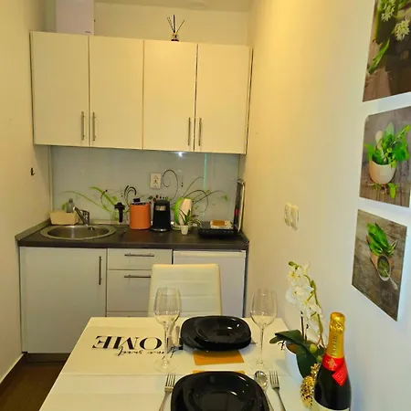Central Under Castle Apartman